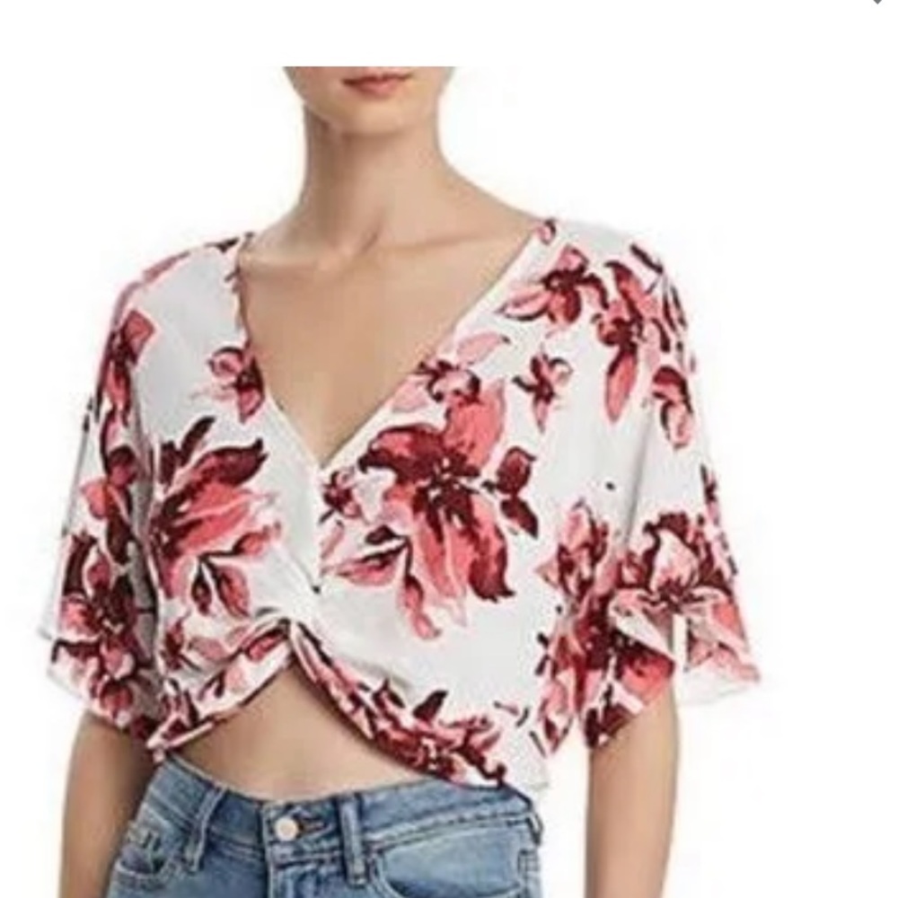 Aqua Set Flutter Crop Top And Shorts! - image 3